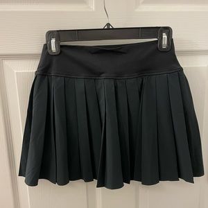 Aerie offline pleated tennis skirt